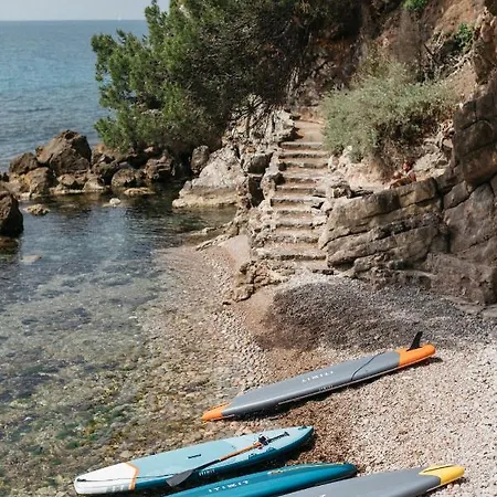Exclusive Waterfront - Cote Dazur *